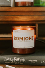 Load image into Gallery viewer, Romione Soy Candle